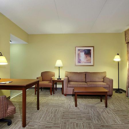 Hampton Inn & Suites Madisonville Luaran gambar