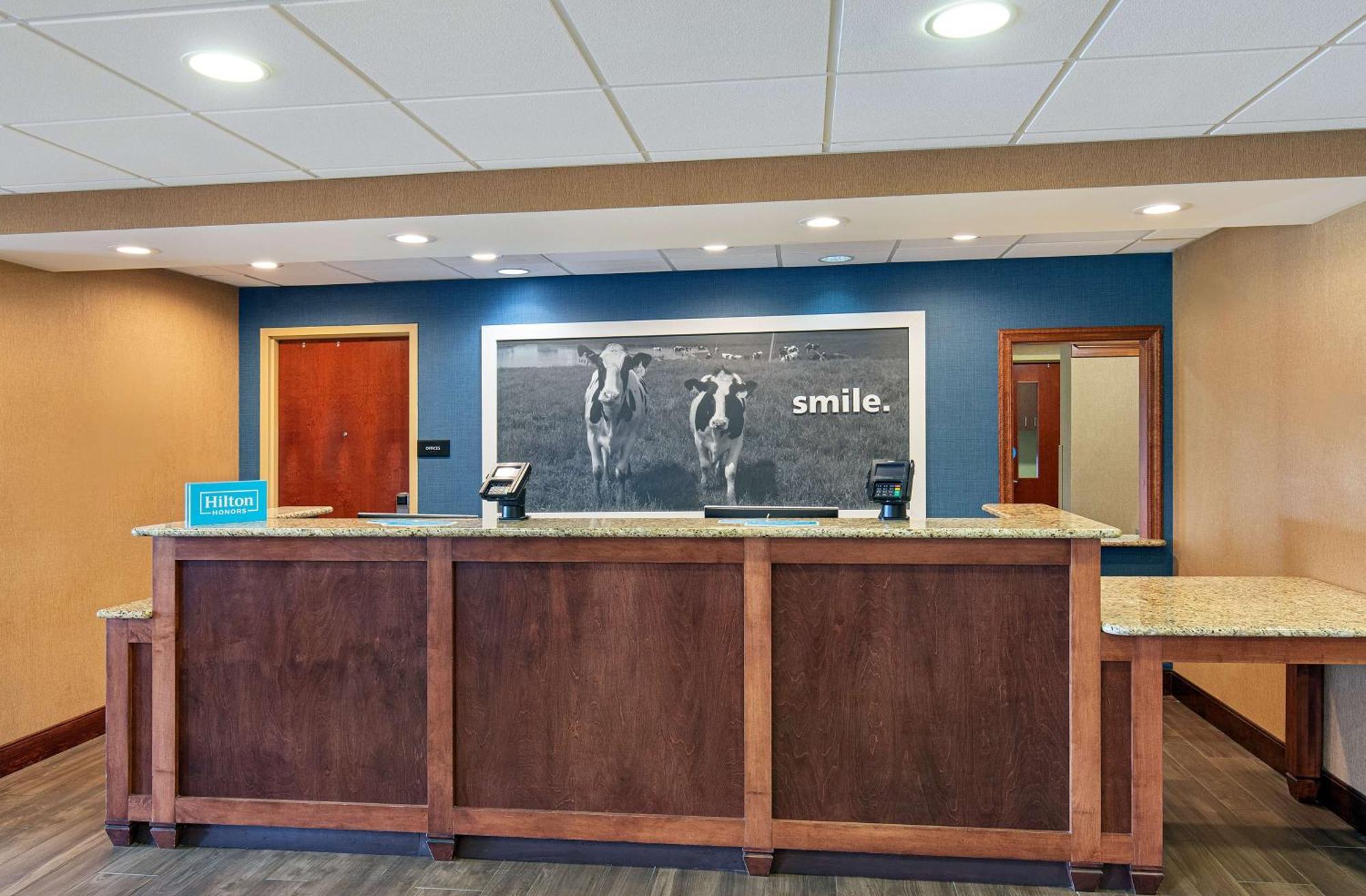 Hampton Inn & Suites Madisonville Luaran gambar